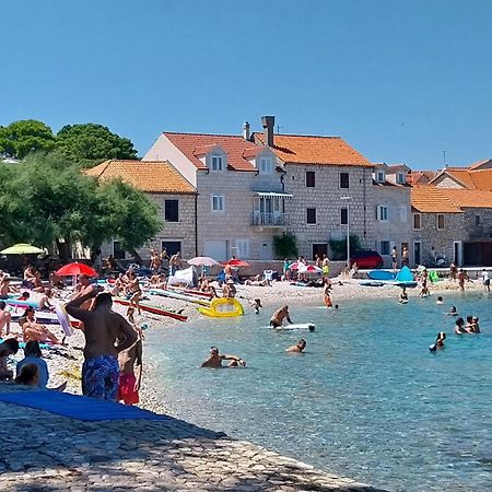 Apartments With A Parking Space Sutivan, Brac - 752 Екстер'єр фото