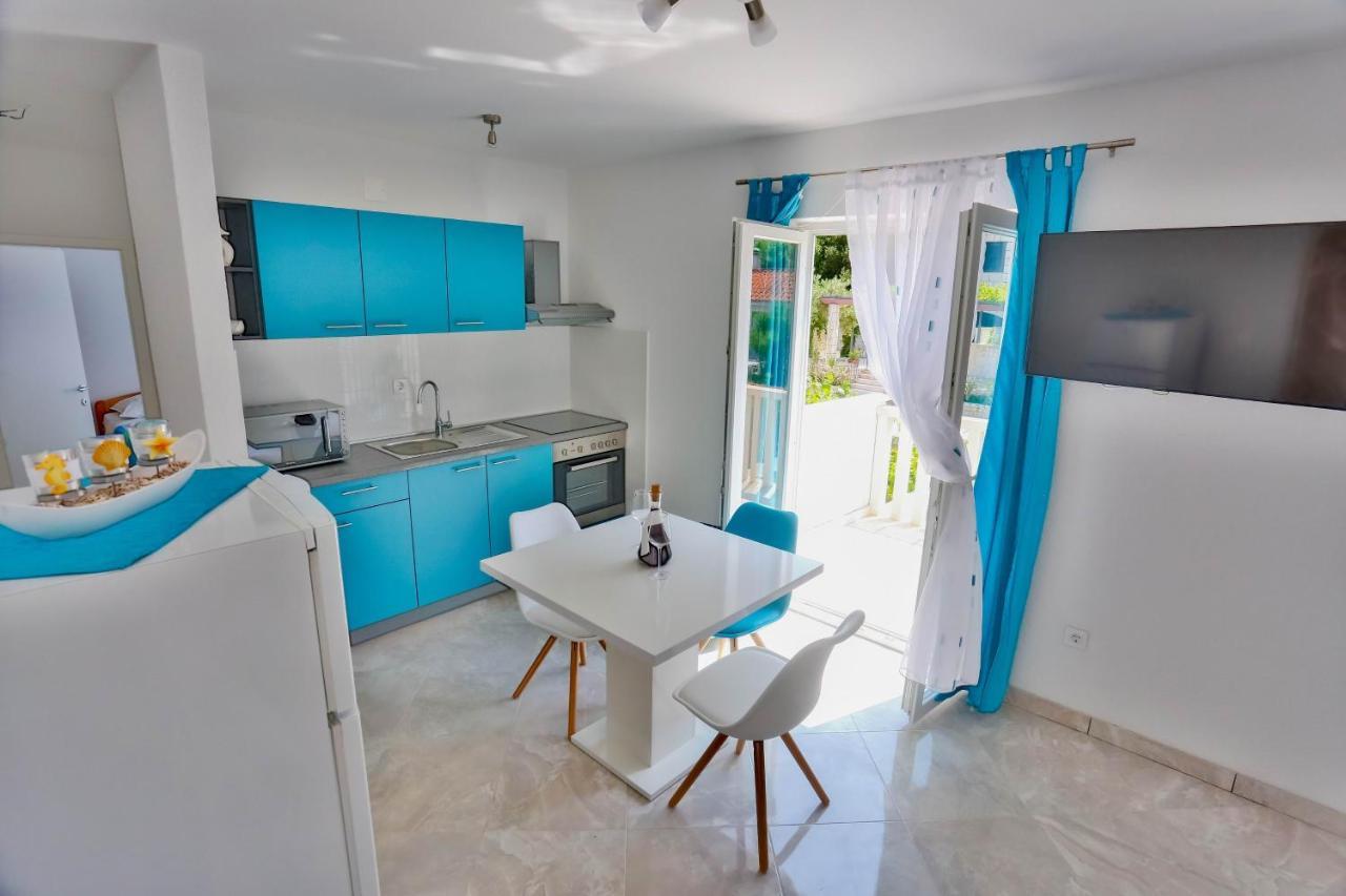 Apartments With A Parking Space Sutivan, Brac - 752 Екстер'єр фото