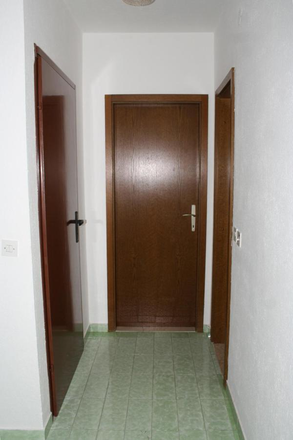 Apartments With A Parking Space Sutivan, Brac - 752 Екстер'єр фото