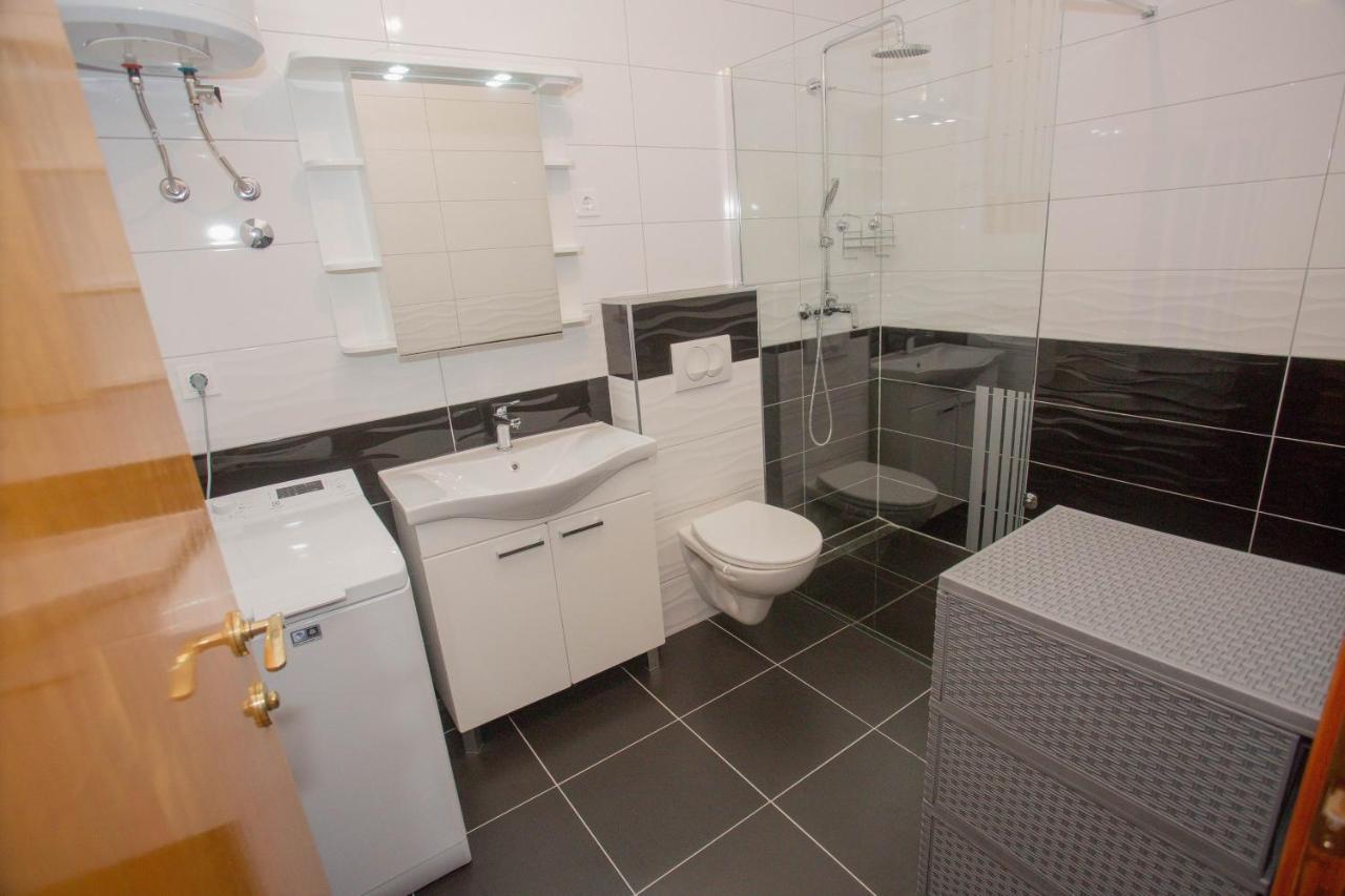 Apartments With A Parking Space Sutivan, Brac - 752 Екстер'єр фото