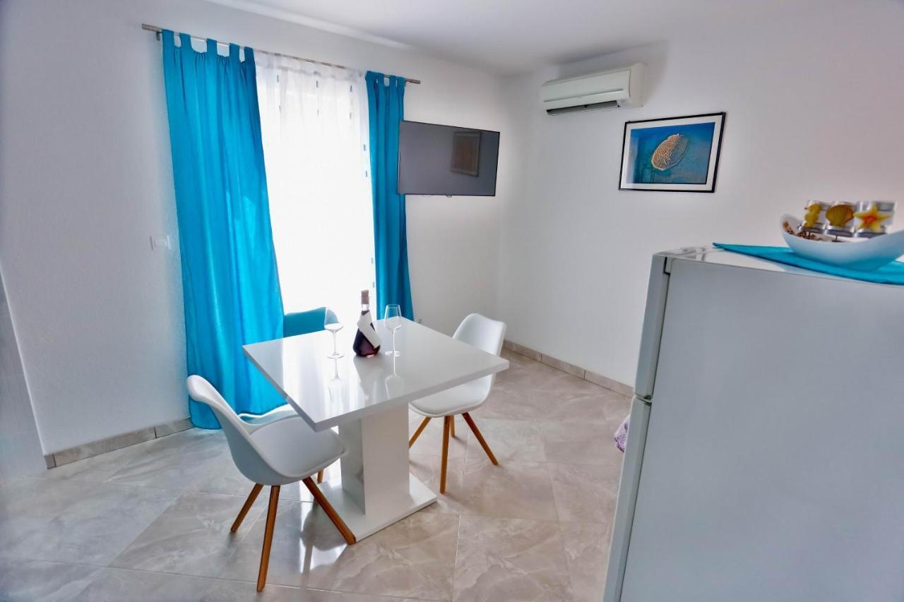 Apartments With A Parking Space Sutivan, Brac - 752 Екстер'єр фото