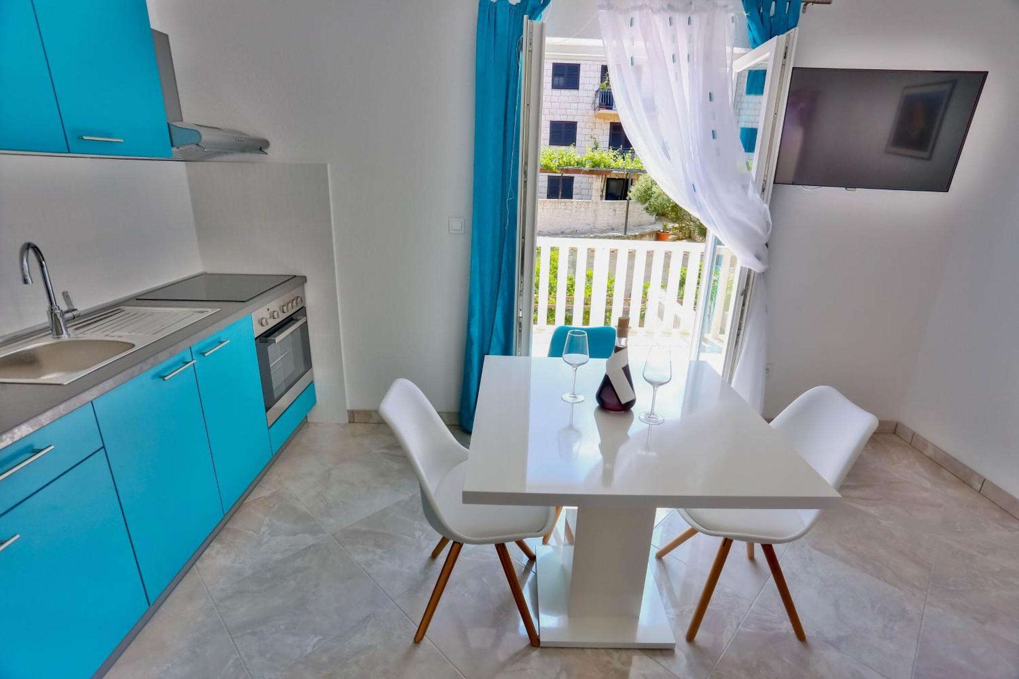 Apartments With A Parking Space Sutivan, Brac - 752 Номер фото